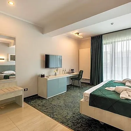 Hotel D'eric Mamaia Nord Constanţa