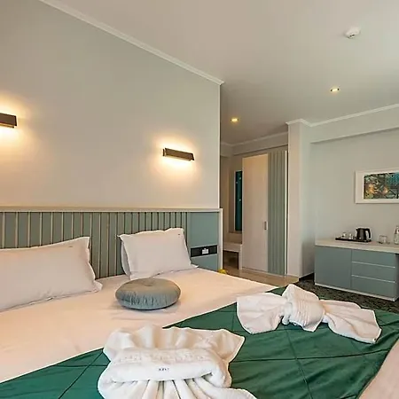 Hotel D'eric Mamaia Nord 3*